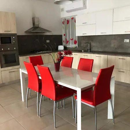 189 Chezli Court Daire Birżebbuġa