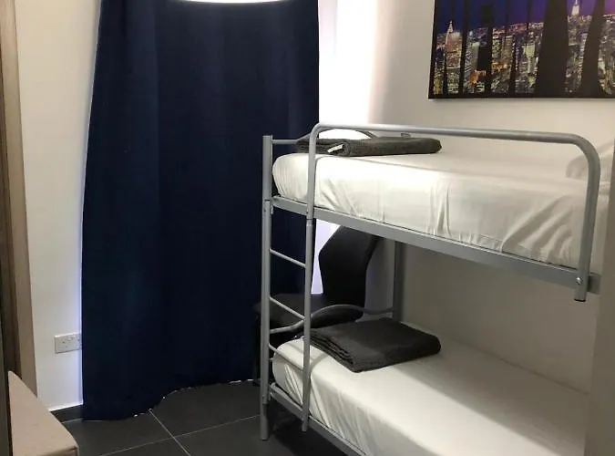 Apartament 189 Chezli Court *