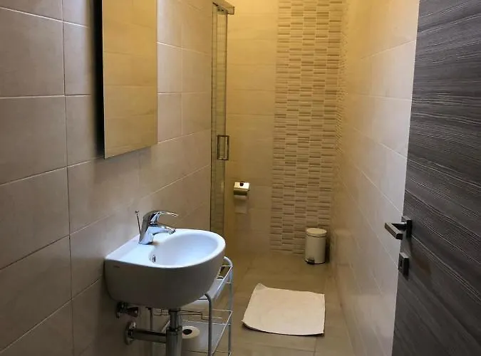 189 Chezli Court Apartament *